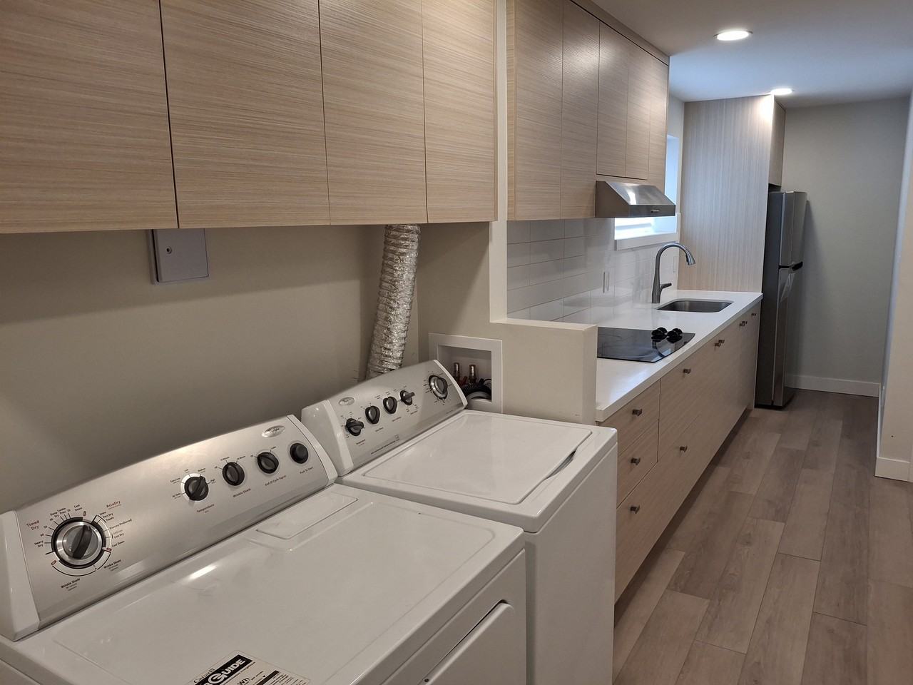 343 Richard Street - Photo 4 of 9