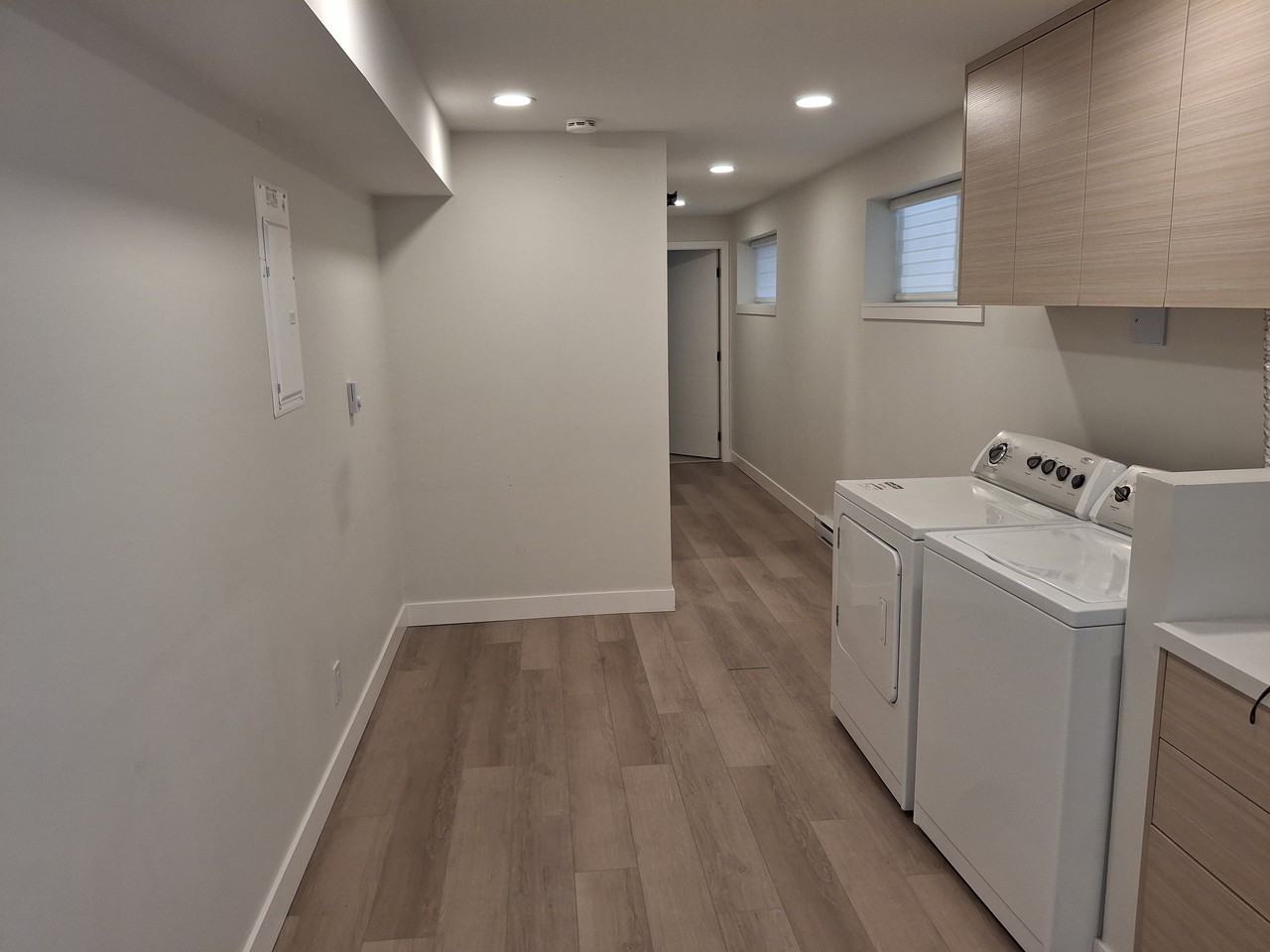 343 Richard Street - Photo 6 of 9