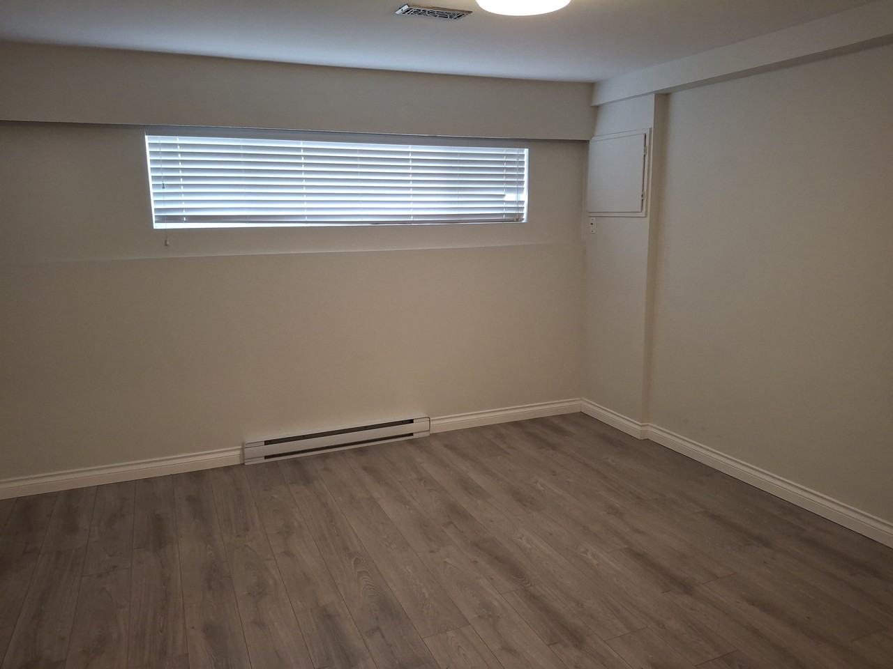 343 Richard Street - Photo 7 of 9