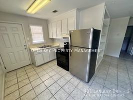 featured image of 701 Langley Dr #1