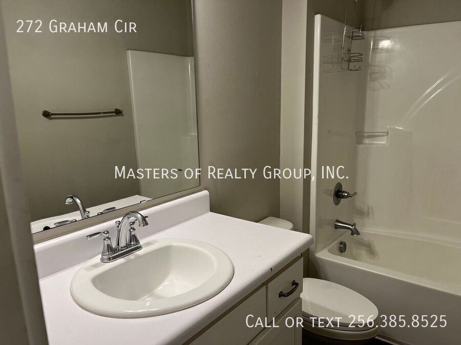 272 Graham Cir - Photo 5 of 6