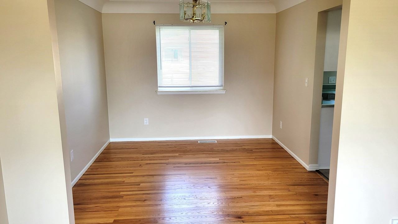 30238 Blancke Dr - Photo 4 of 23