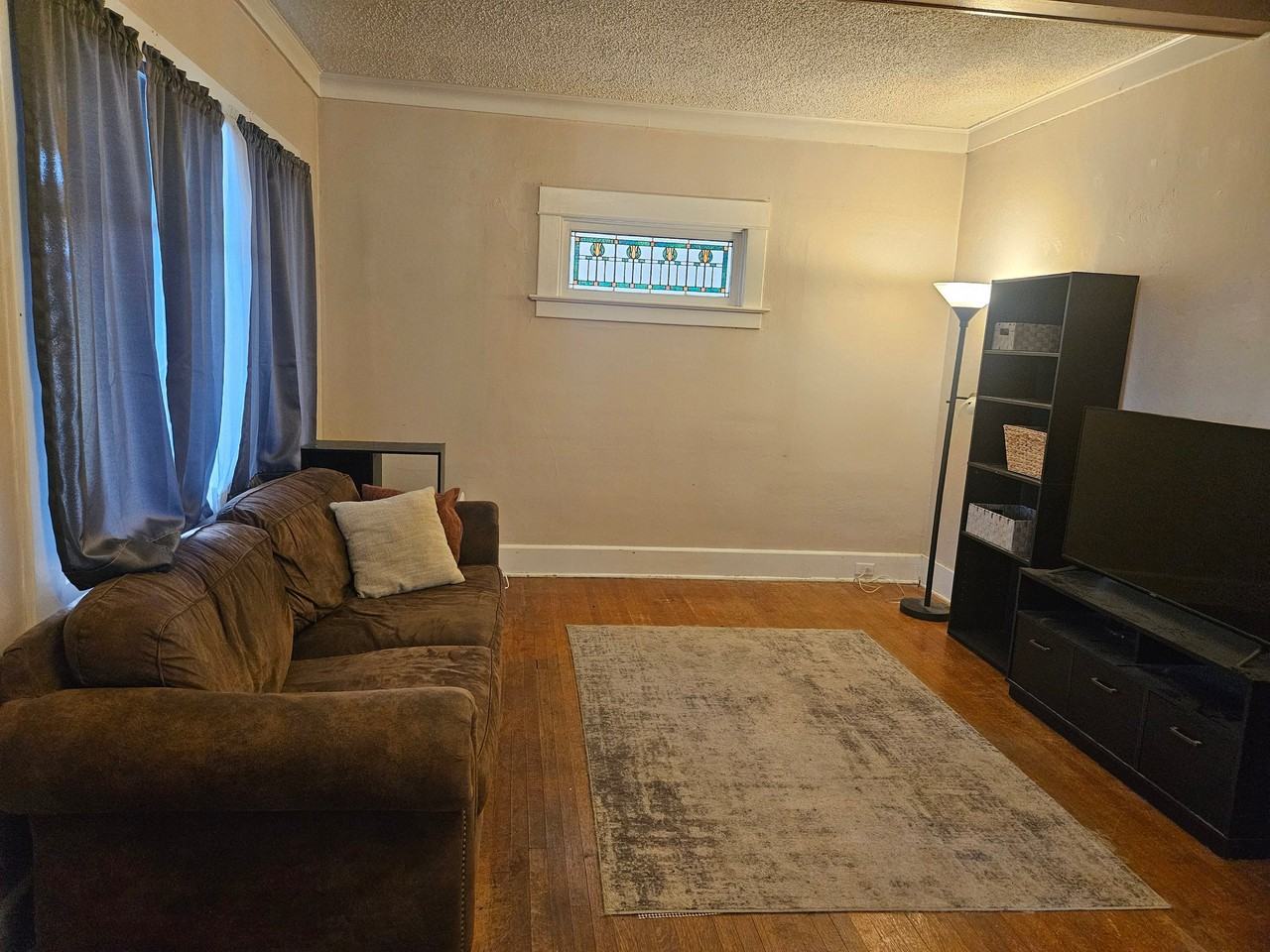 1119 W Park St - Photo 6 of 33
