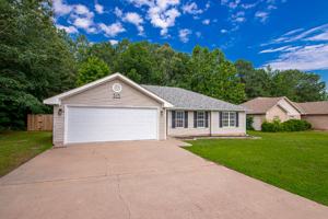 featured image of 315 Autumn Dr