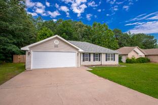 315 Autumn Dr - Photo 1 of 1
