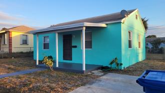 857 W 5th St - Photo 1 of 1