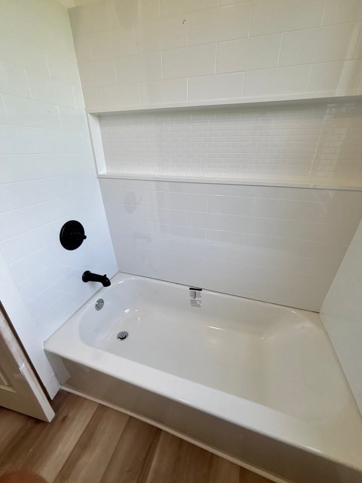3954 Saint Clair St #2 - Photo 6 of 7