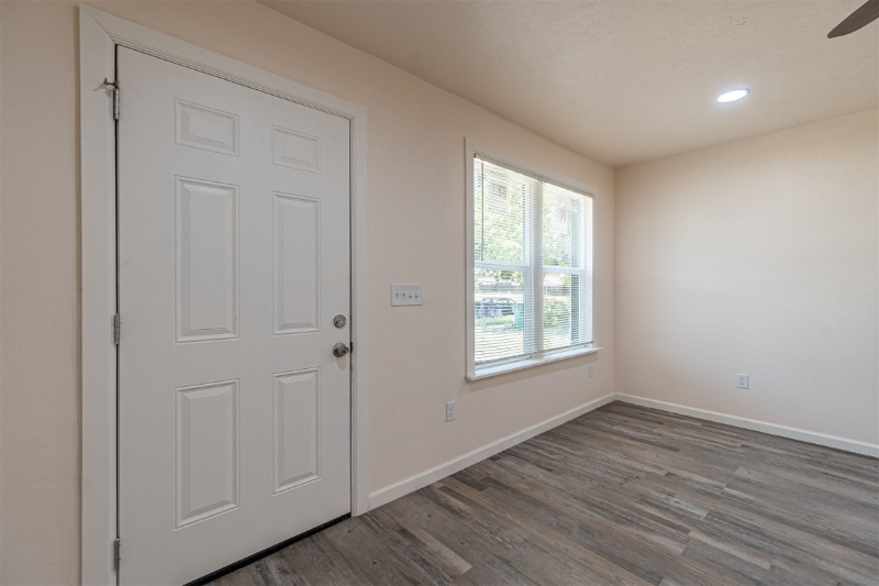 1510 Nw 8th St #1510 - Photo 2 of 19