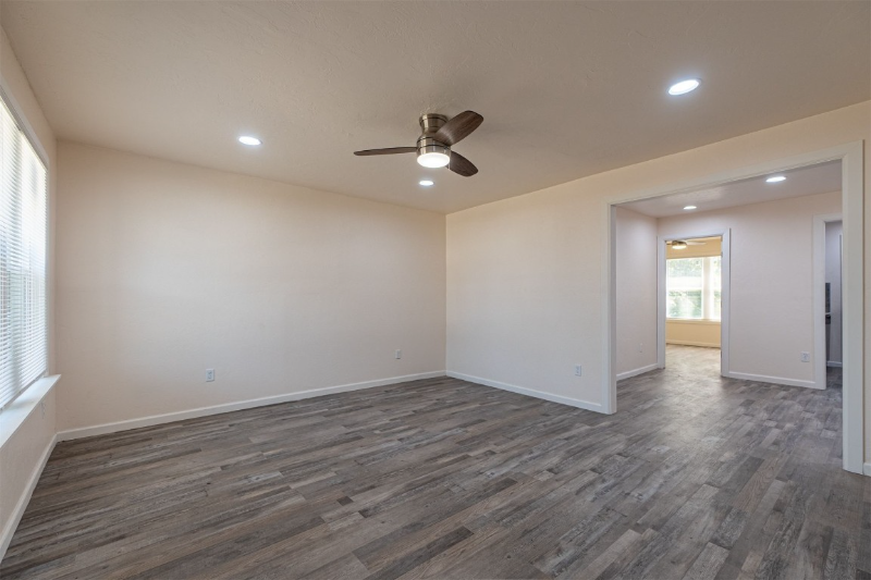 1510 Nw 8th St #1510 - Photo 3 of 19