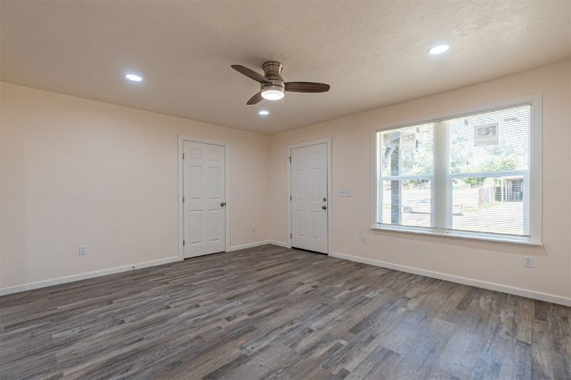 1510 Nw 8th St #1510 - Photo 4 of 19