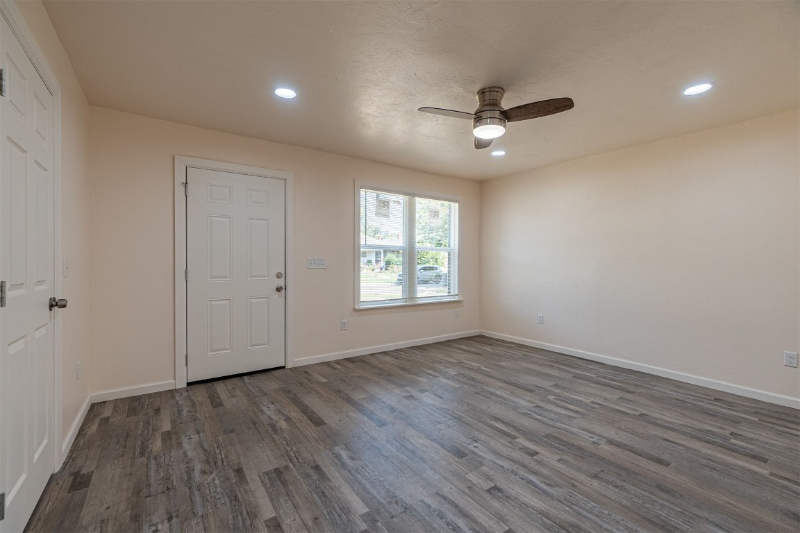 1510 Nw 8th St #1510 - Photo 6 of 19