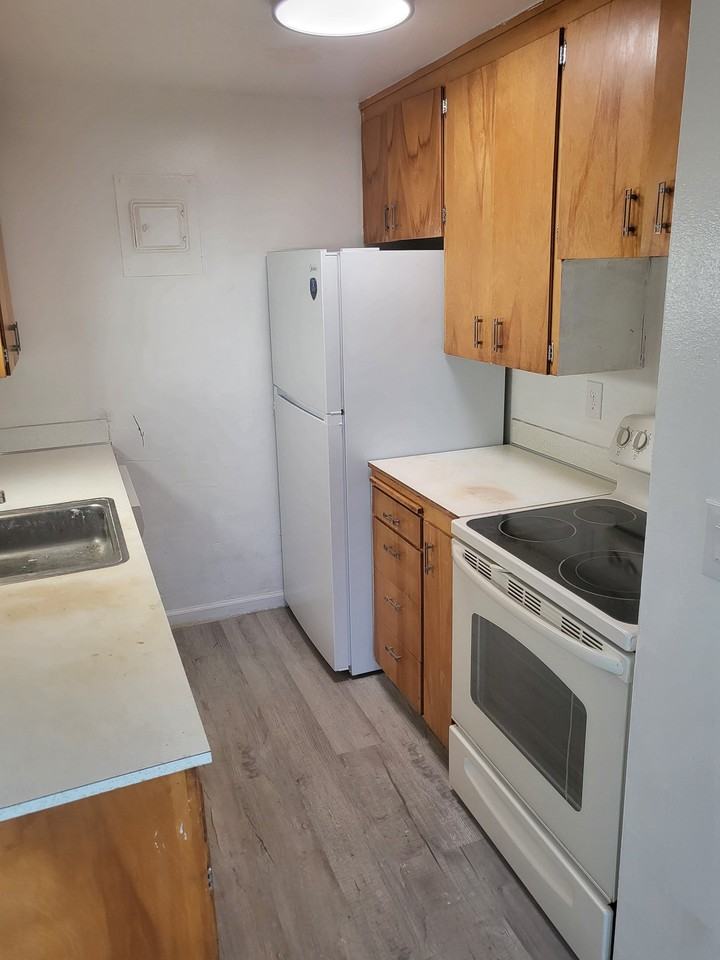 9215 56th Ave S #2 - Photo 6 of 11