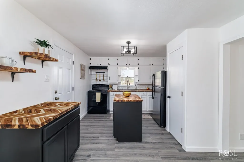 5326 Fruitland Farm Rd - Photo 4 of 8