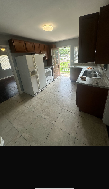 4584 Park St #3 - Photo 3 of 17