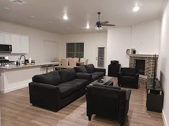 2049 Dove Ave - Photo 4 of 13