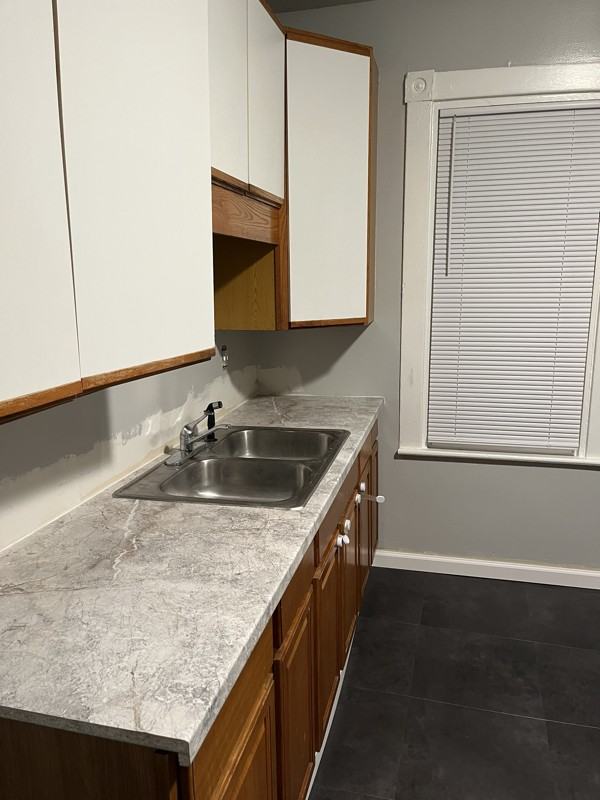 420 Grant St - Photo 4 of 25