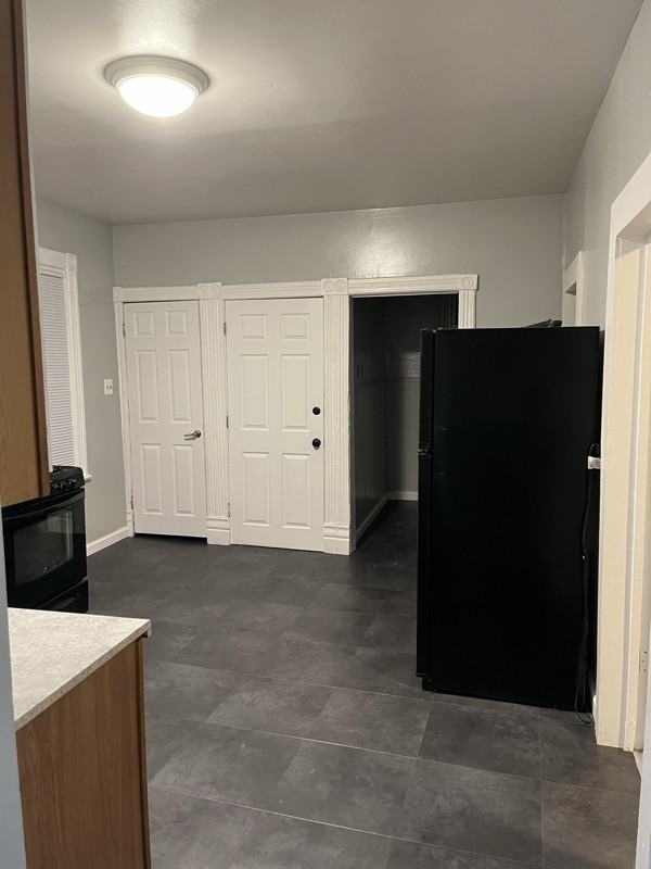 420 Grant St - Photo 5 of 25