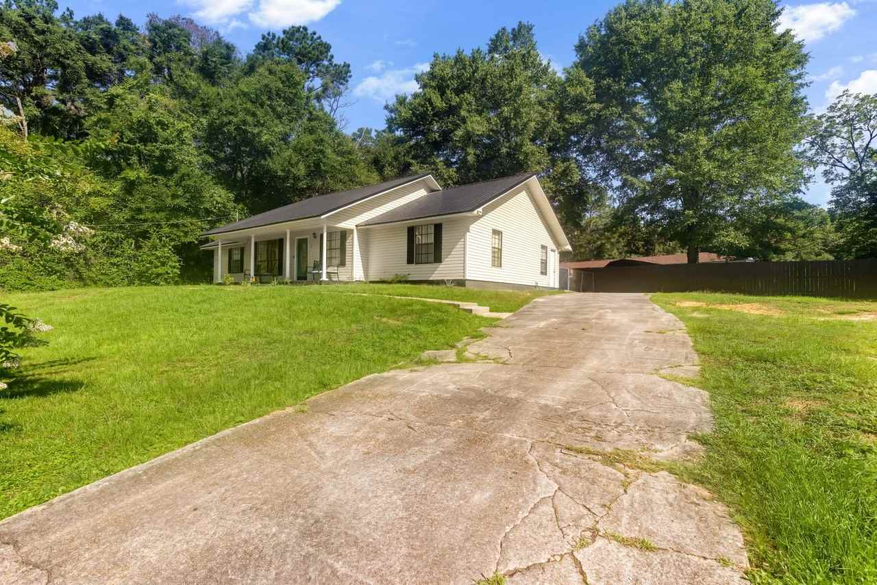 608 Snell Bridge Rd - Photo 2 of 31