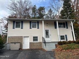 52 Trottingham Rd - Photo 1 of 1