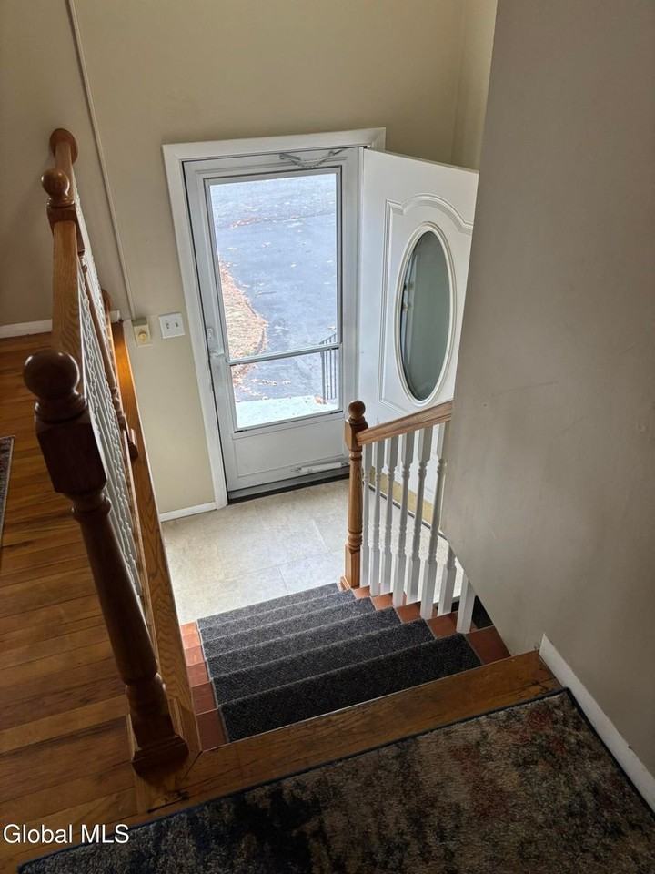 52 Trottingham Rd - Photo 2 of 16