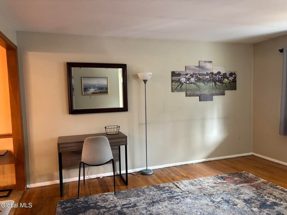 52 Trottingham Rd - Photo 3 of 16