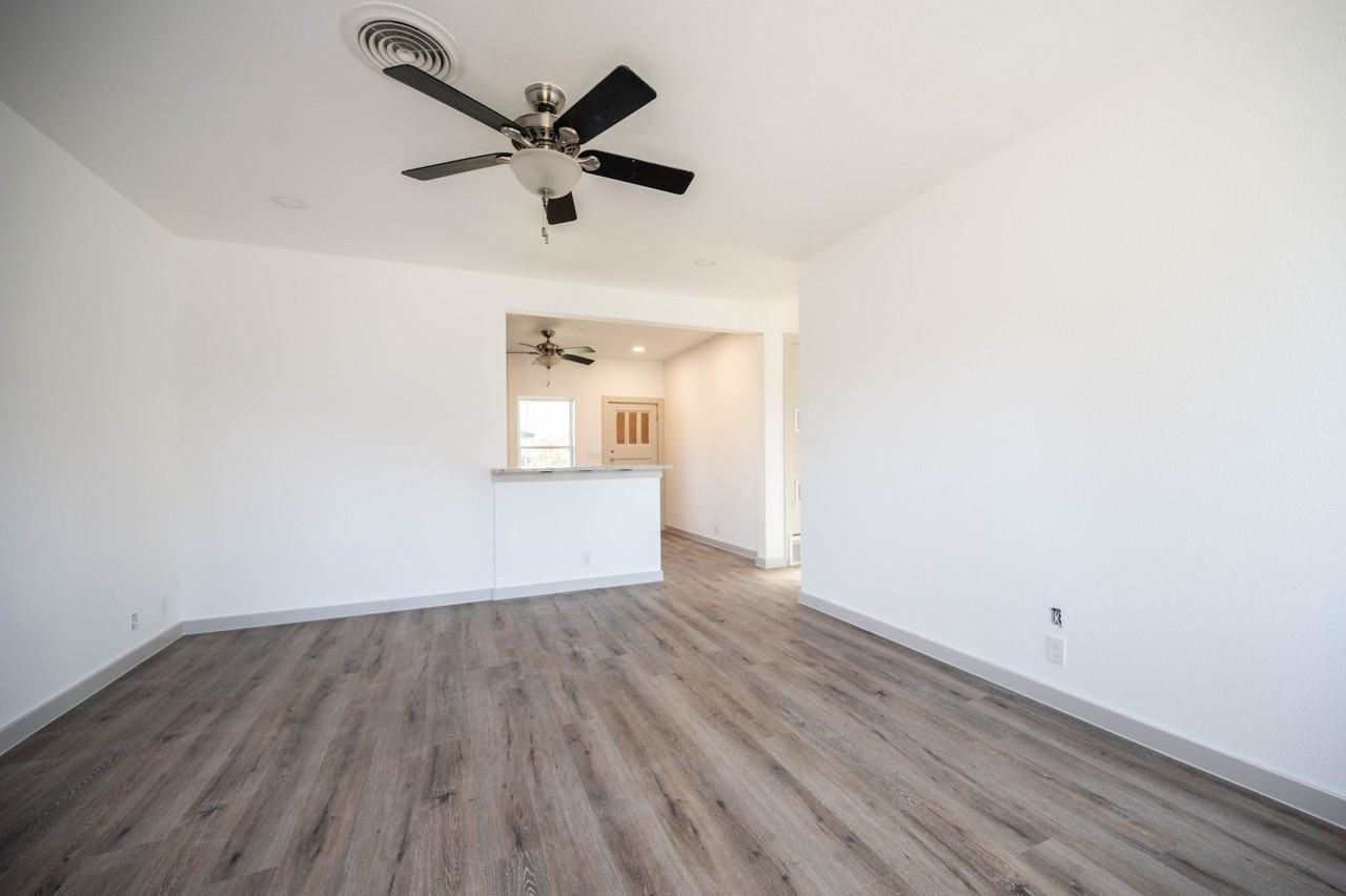 7615 Watson St #7615WATSON - Photo 4 of 5