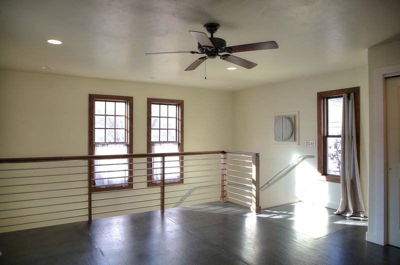 614 24th St - Photo 3 of 24