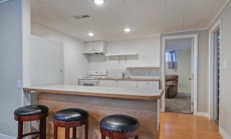 1865 Spring Creek Dr - Photo 2 of 12