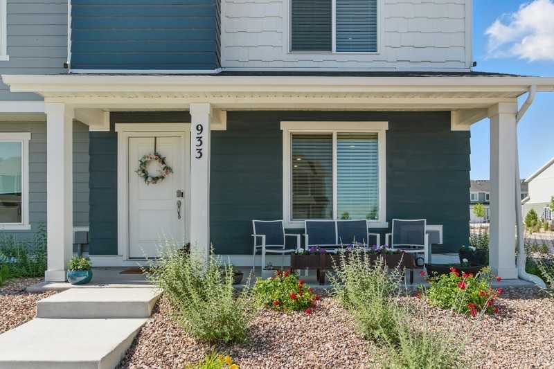 933 E Jack Dr - Photo 3 of 28