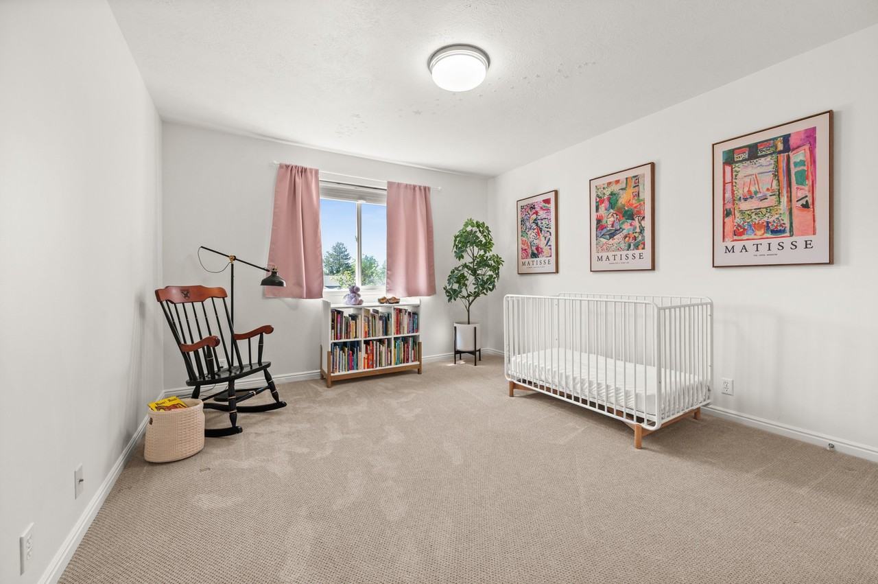 2326 E Sky Pines Ct - Photo 2 of 20