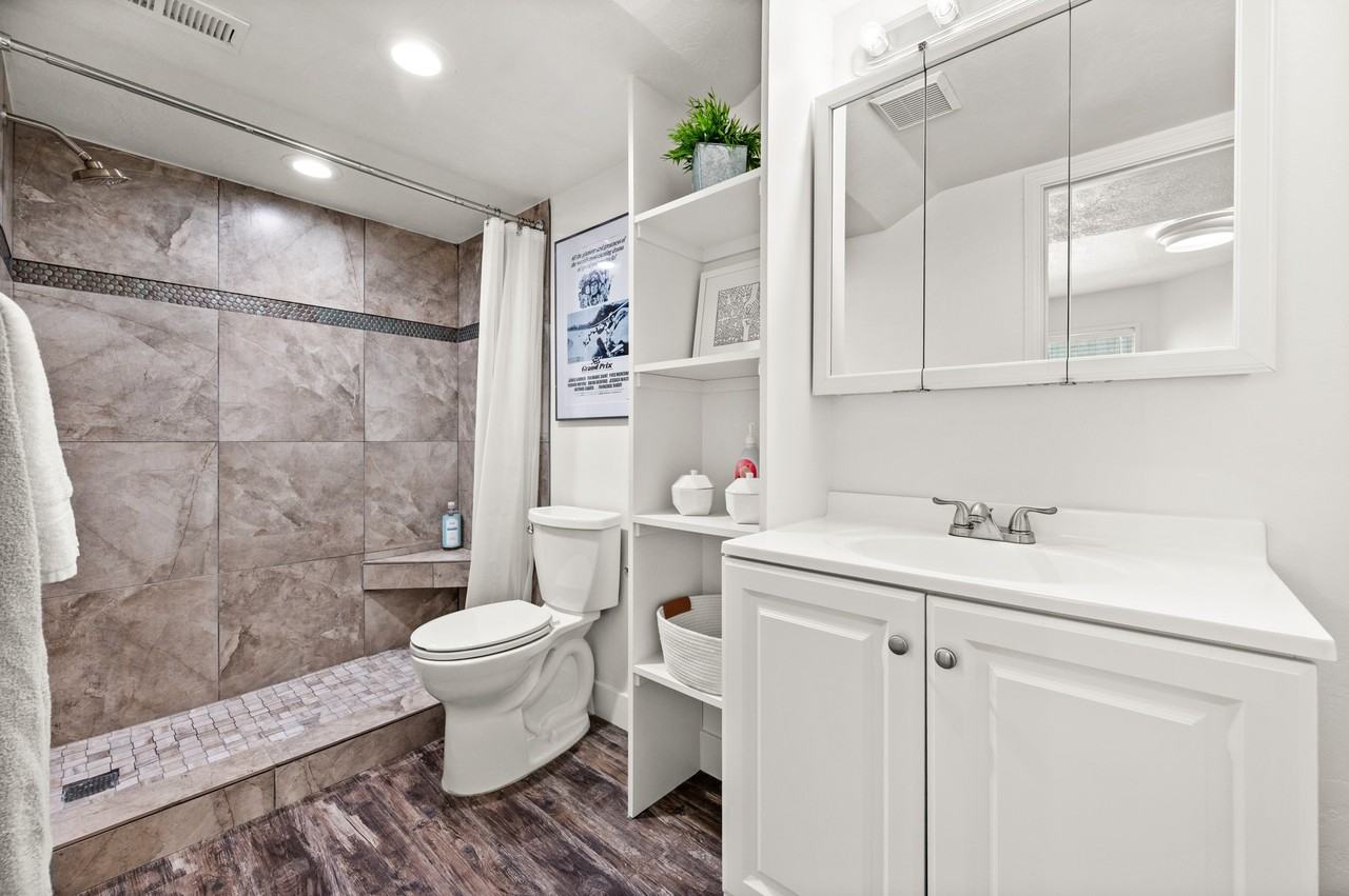 2326 E Sky Pines Ct - Photo 4 of 20