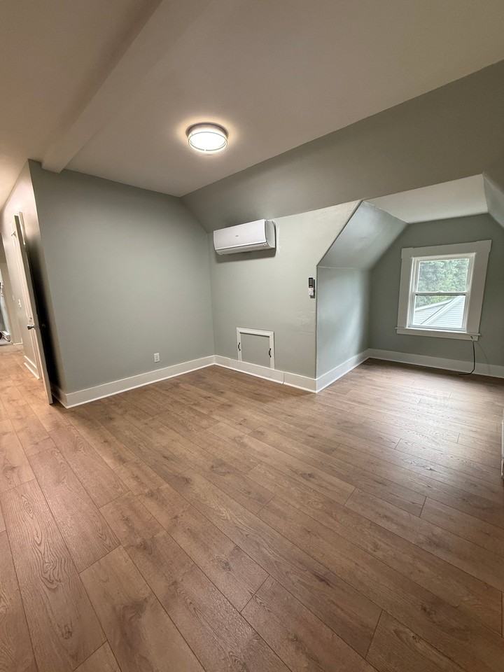 44 Ayers St #3 - Photo 3 of 9