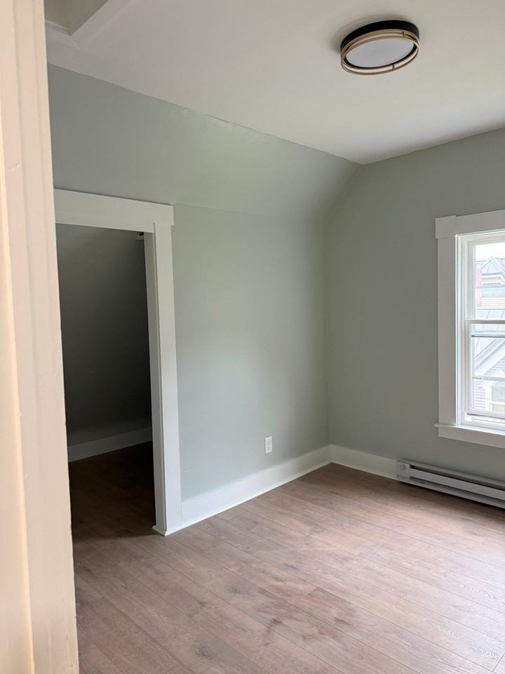 44 Ayers St #3 - Photo 6 of 9