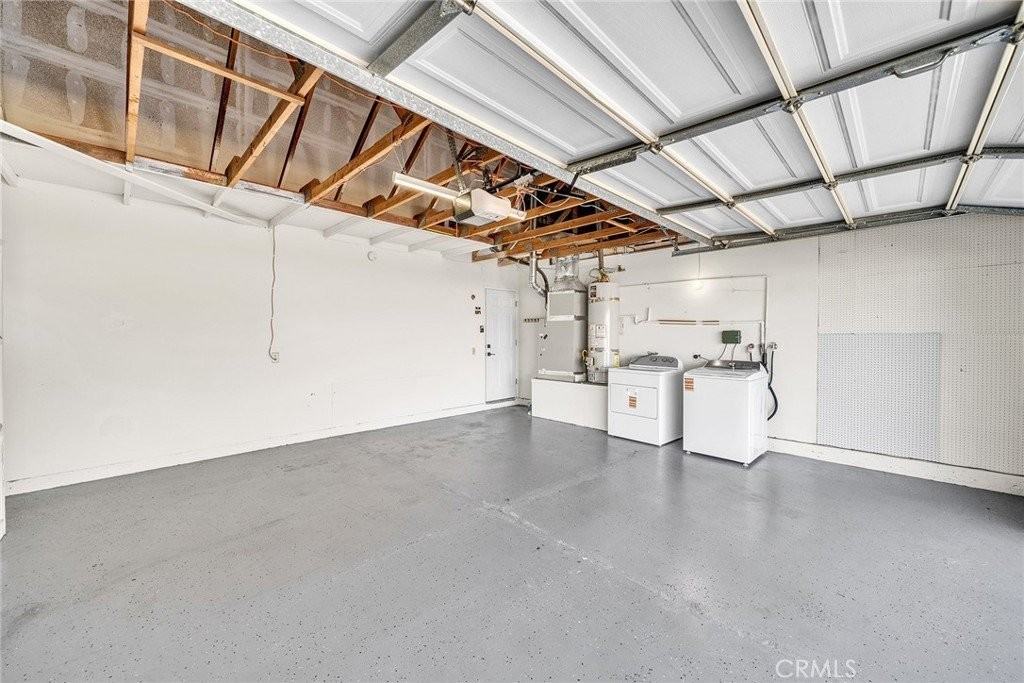 3761 Provincetown Ave - Photo 4 of 20