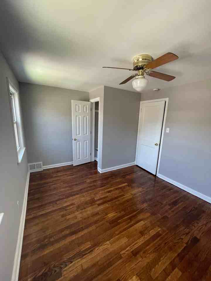 6305 Brown Ave - Photo 7 of 19