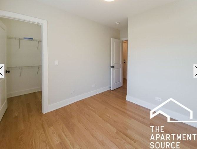 2022 W Montrose Ave #4C - Photo 7 of 10