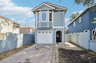 874 Pine St - Photo 1 of 1