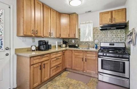 874 Pine St - Photo 6 of 20