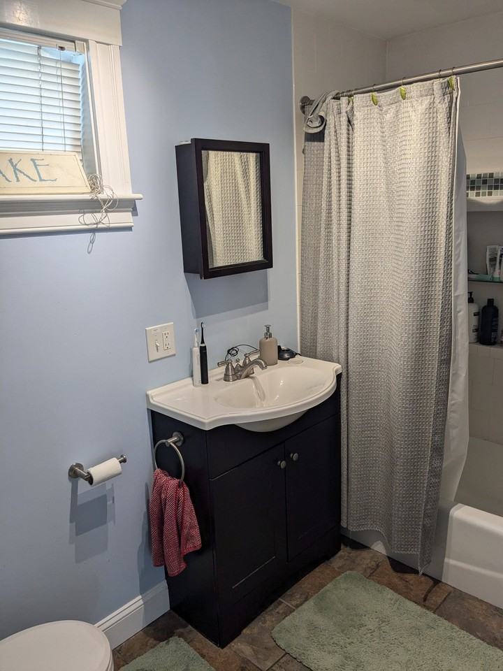 8 Cedar St #1 - Photo 3 of 12