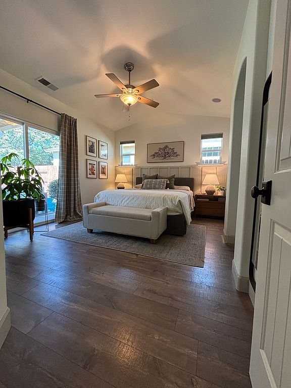 2550 Valhalla Pl - Photo 6 of 17