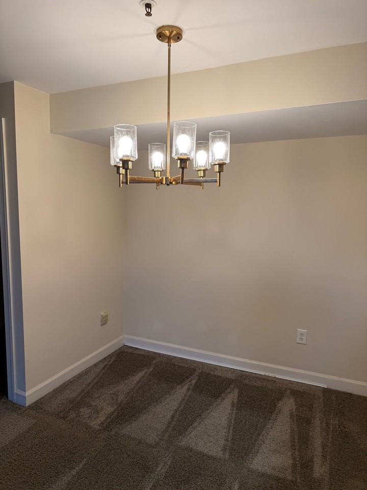904 Martell Ct #L - Photo 6 of 8