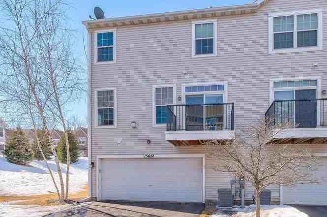 15624 Lilac Dr - Photo 2 of 17