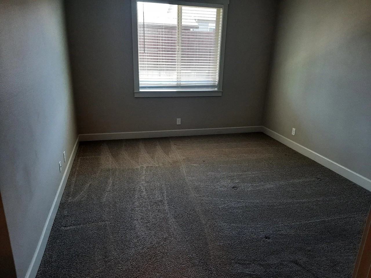 1719 Nw 25th Ave - Photo 7 of 12