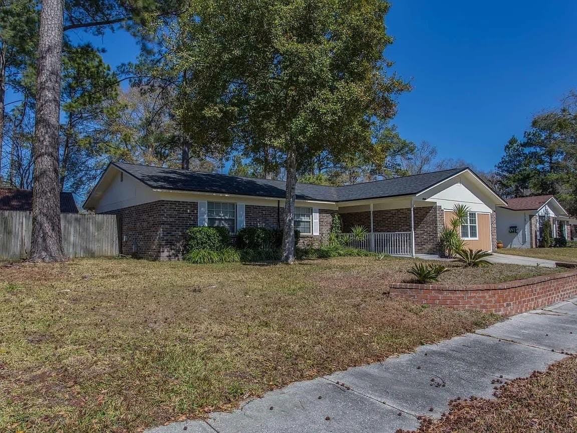 3962 Lake Warren Dr - Photo 2 of 15