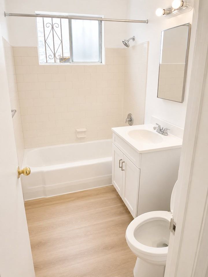 901 W 76th St #1 - Photo 7 of 7