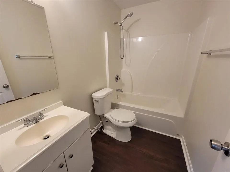 9167 Bent Pine Ct Ne - Photo 6 of 9
