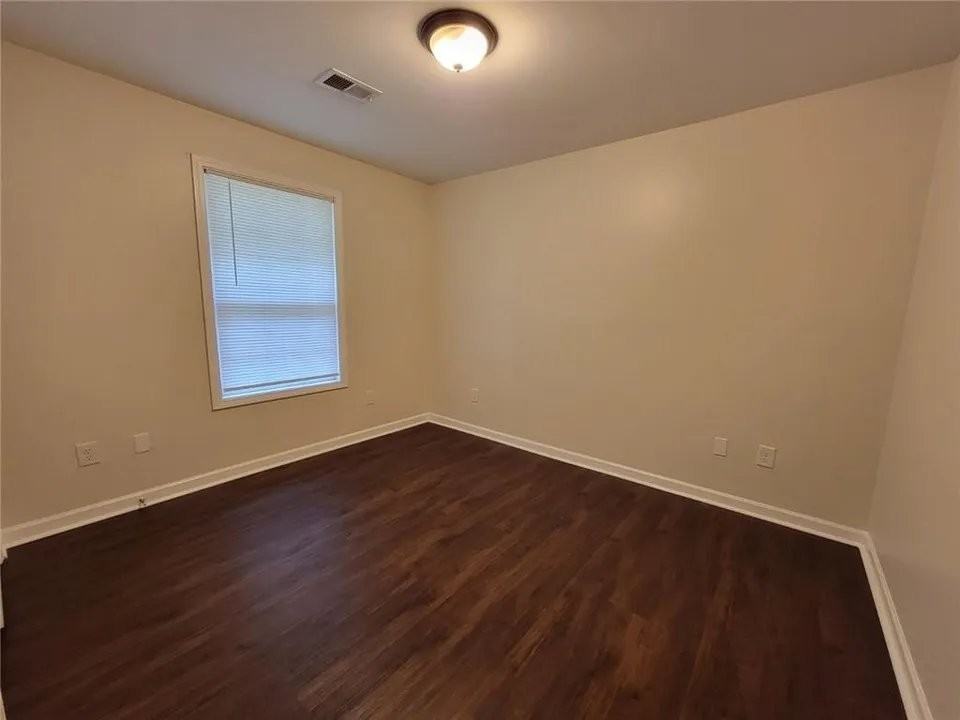 9167 Bent Pine Ct Ne - Photo 7 of 9
