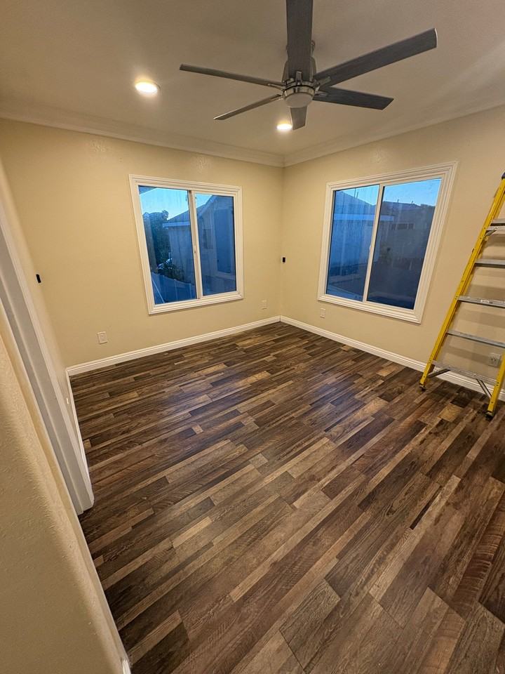 1138 Lime Ave - Photo 4 of 11