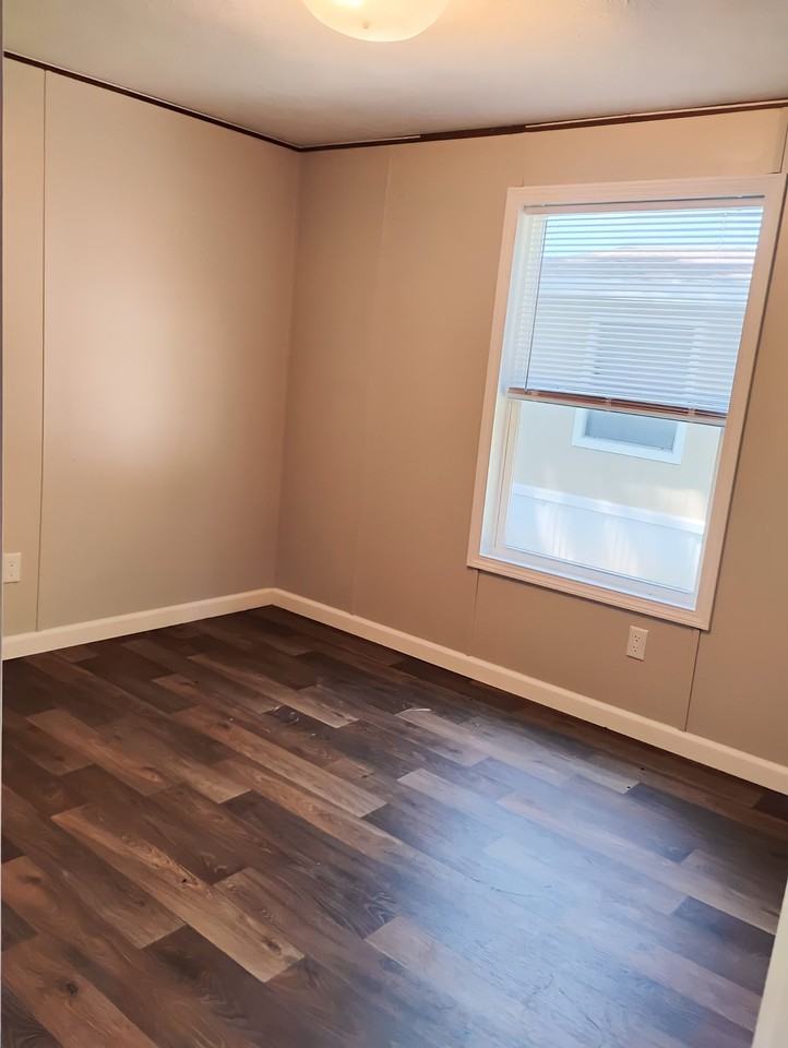 111 Rainbow Dr - Photo 6 of 13