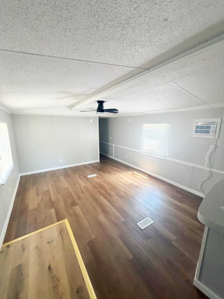18 Deerwood Park - Photo 6 of 7
